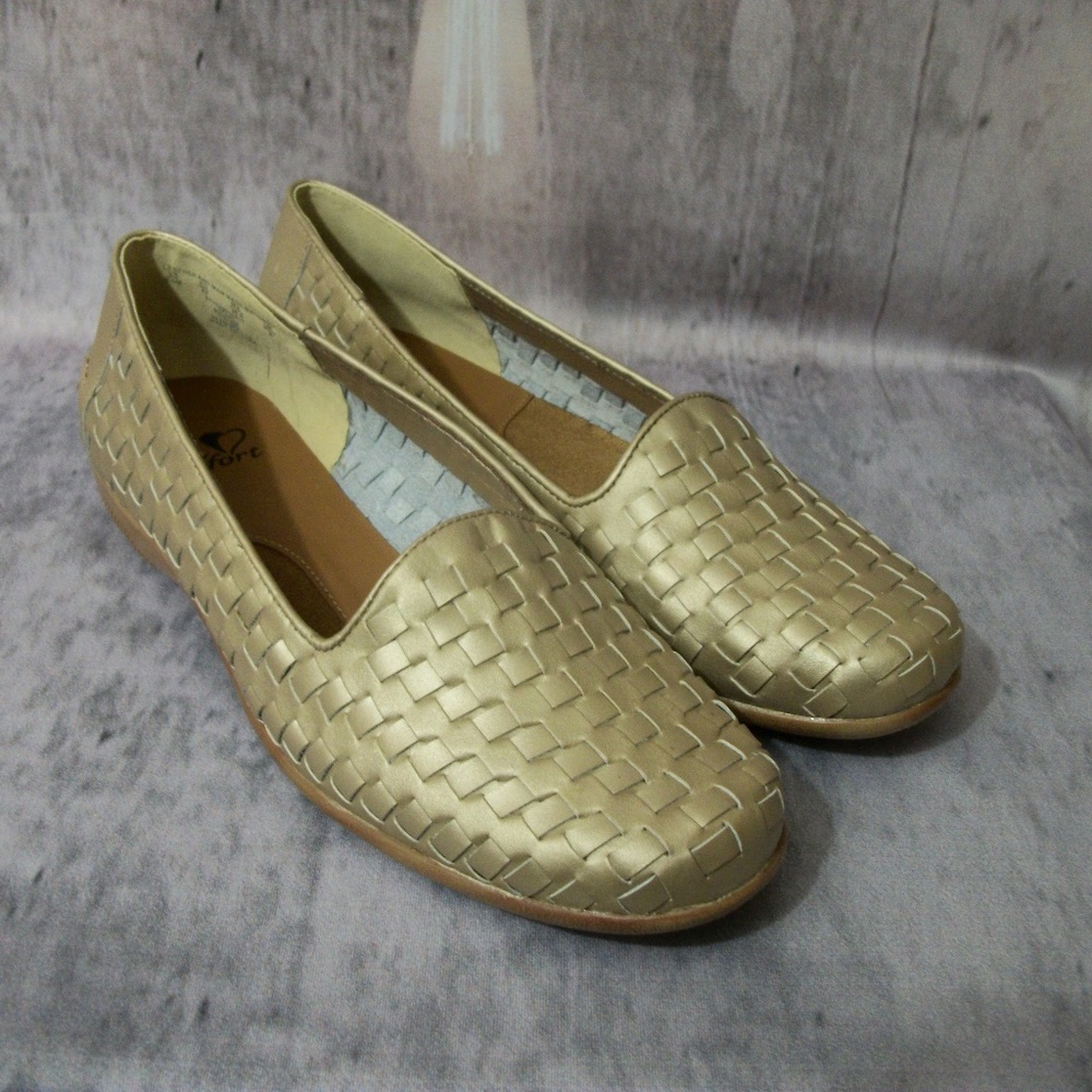 i Comfort Light Gold Flat Shoes Size 9.5 Medium